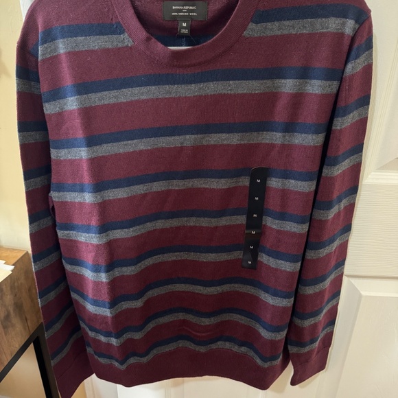 Men’s Red Merino Wool Sweater (Medium) | Banana Republic - Picture 2 of 5